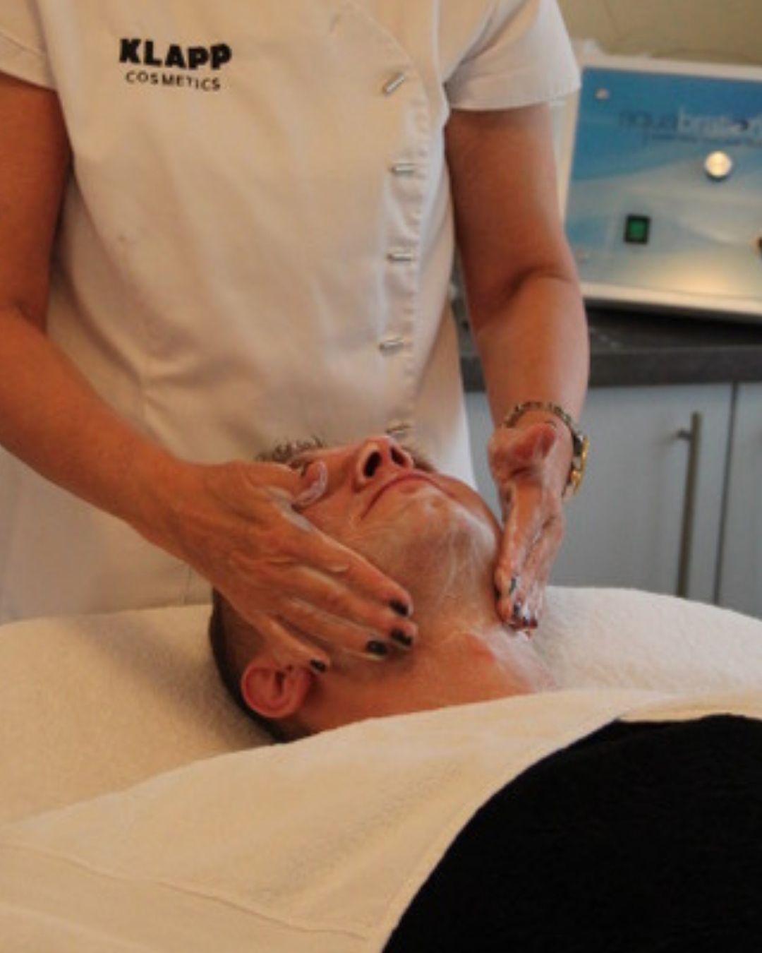 Welcome Gesichtsbehandlung — Ihre erste Erfahrung im Kosmetikstudio Hürth